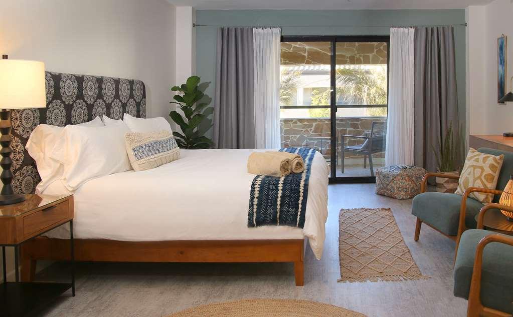 فندق ديزيرت هوت سبرينغزفي  Azure Palm Hot Springs الغرفة الصورة