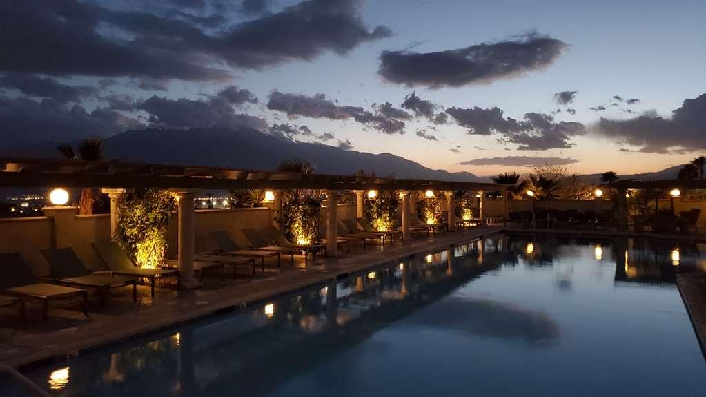 فندق ديزيرت هوت سبرينغزفي  Azure Palm Hot Springs المرافق الصورة